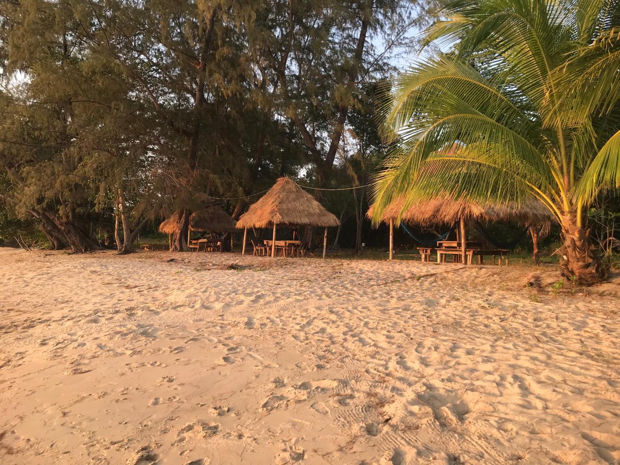 Naks Shack Vandrarhem Koh Ta Kiev Exteriör bild