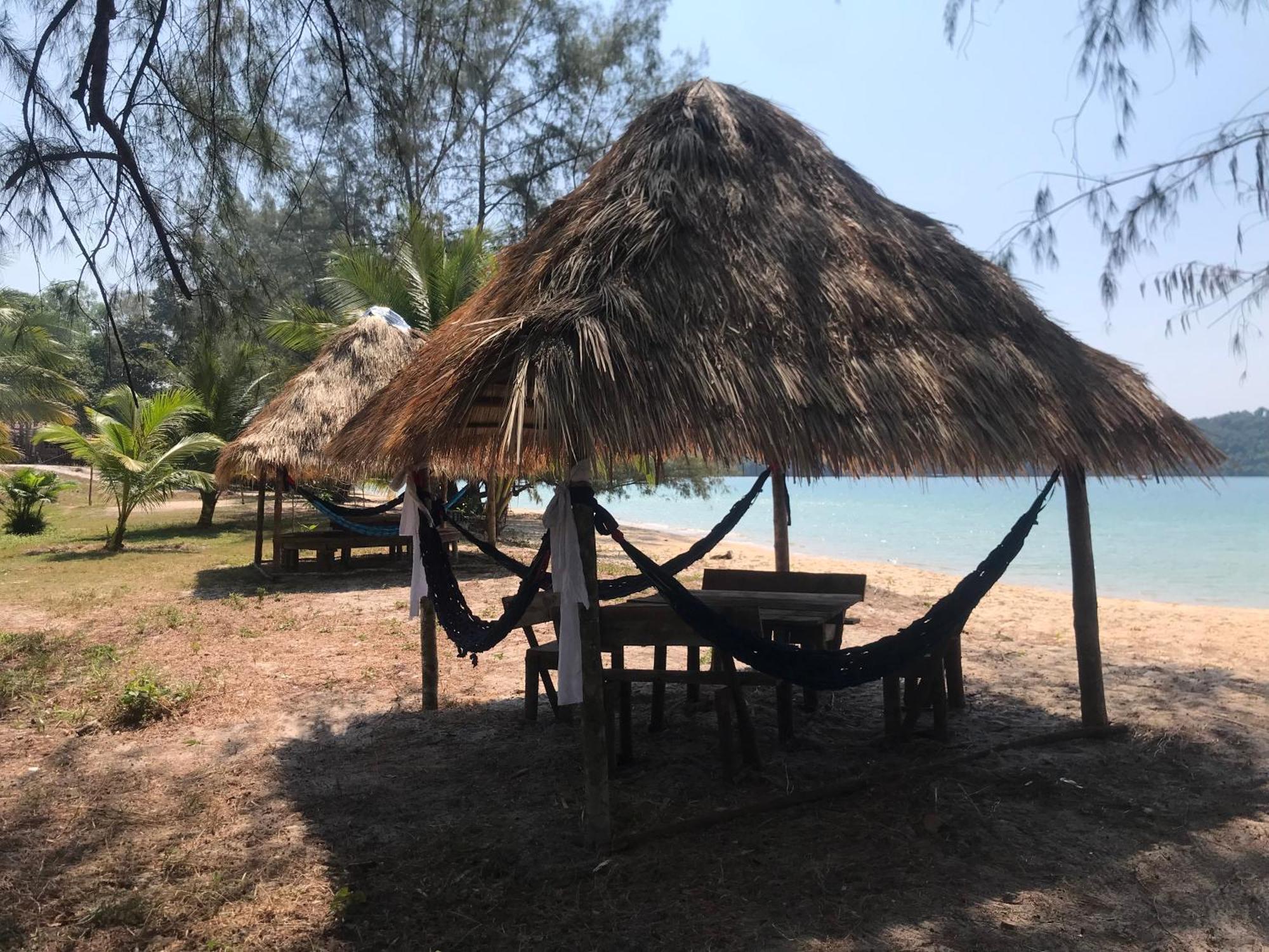 Naks Shack Vandrarhem Koh Ta Kiev Exteriör bild
