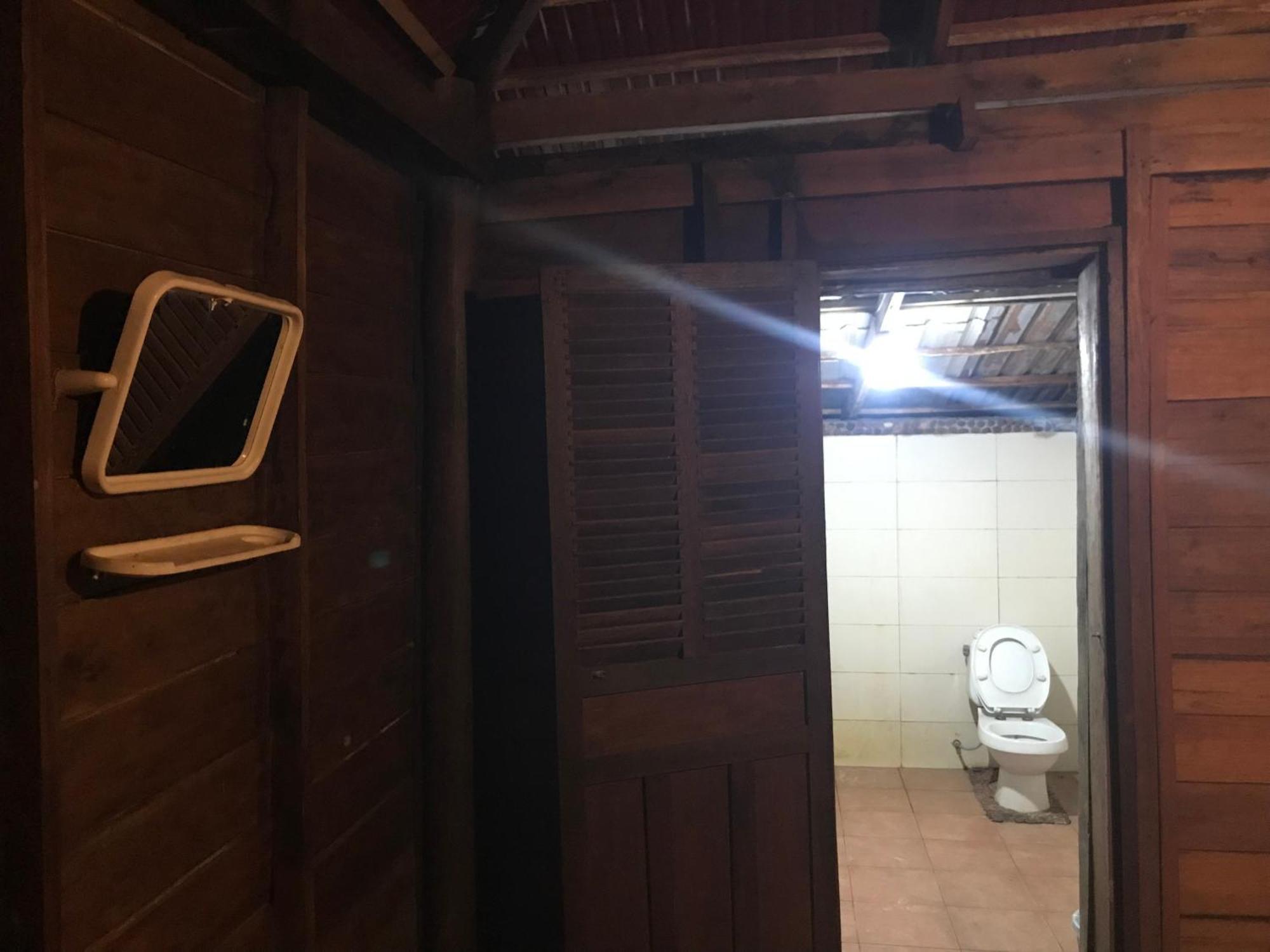 Naks Shack Vandrarhem Koh Ta Kiev Exteriör bild